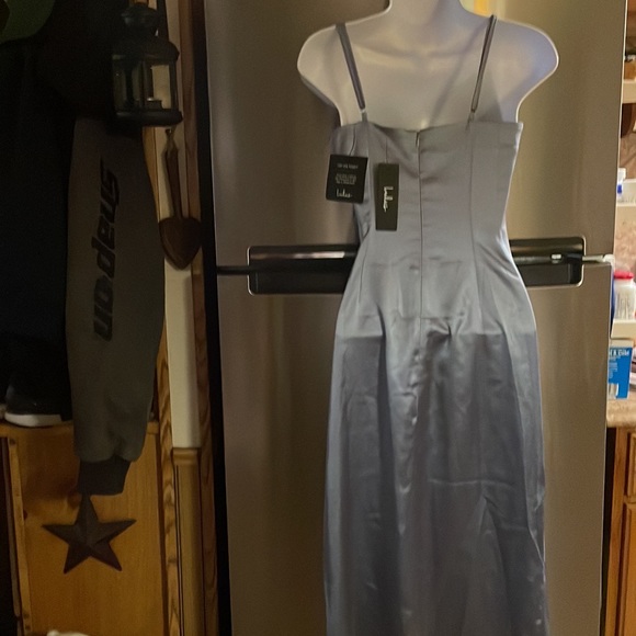 Hollywood Satin Midi Dress - Picture 7 of 15